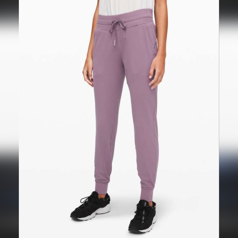 Lululemon | Ready to Rulu Pants in purple, size 4